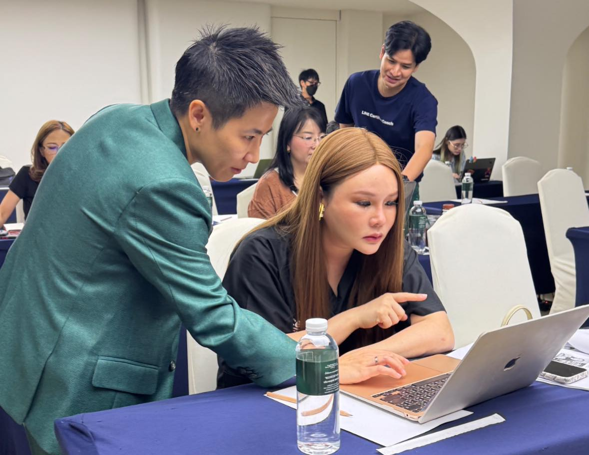 L Square Class Atmosphere