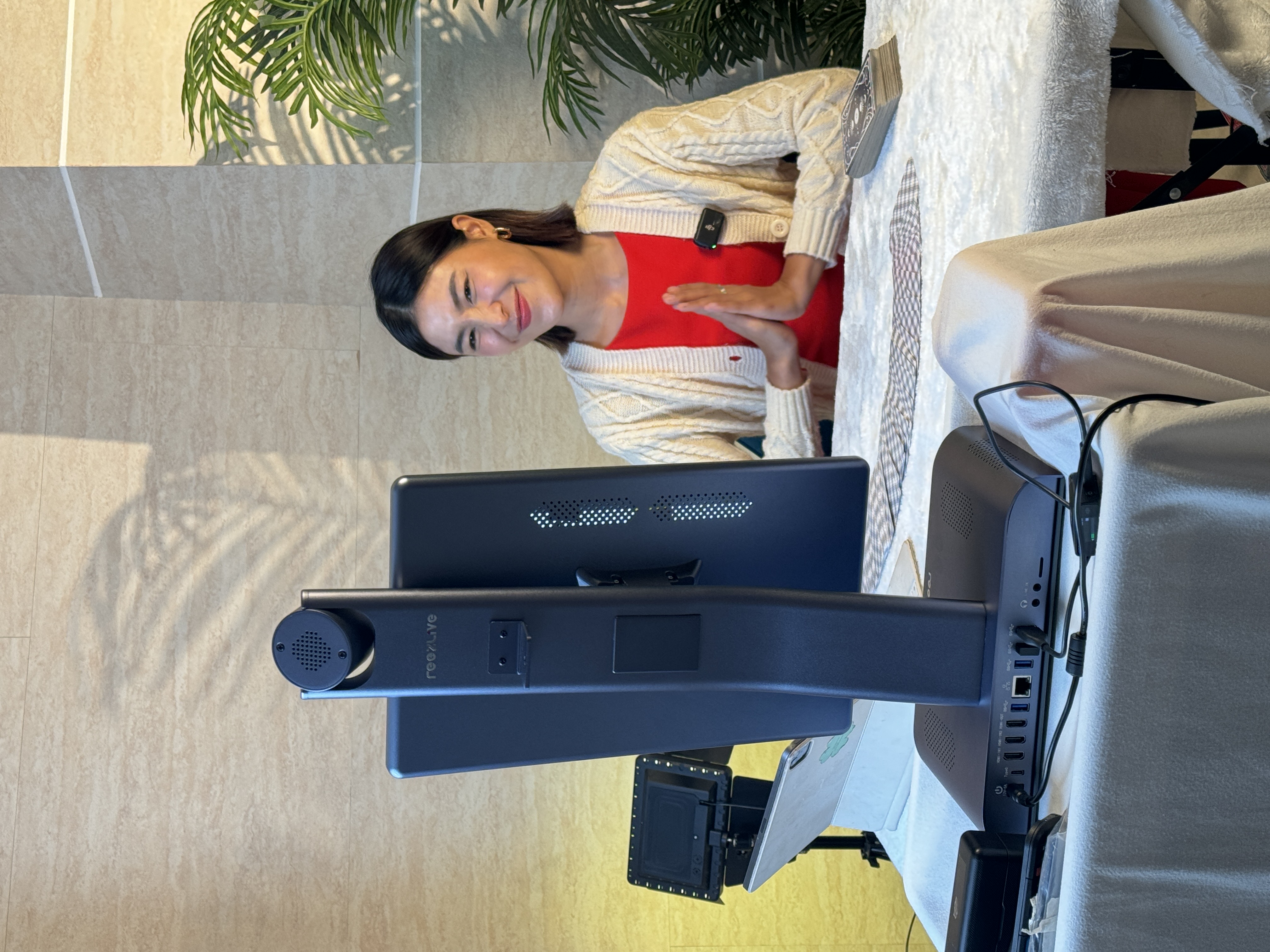 Live Streaming Review 25